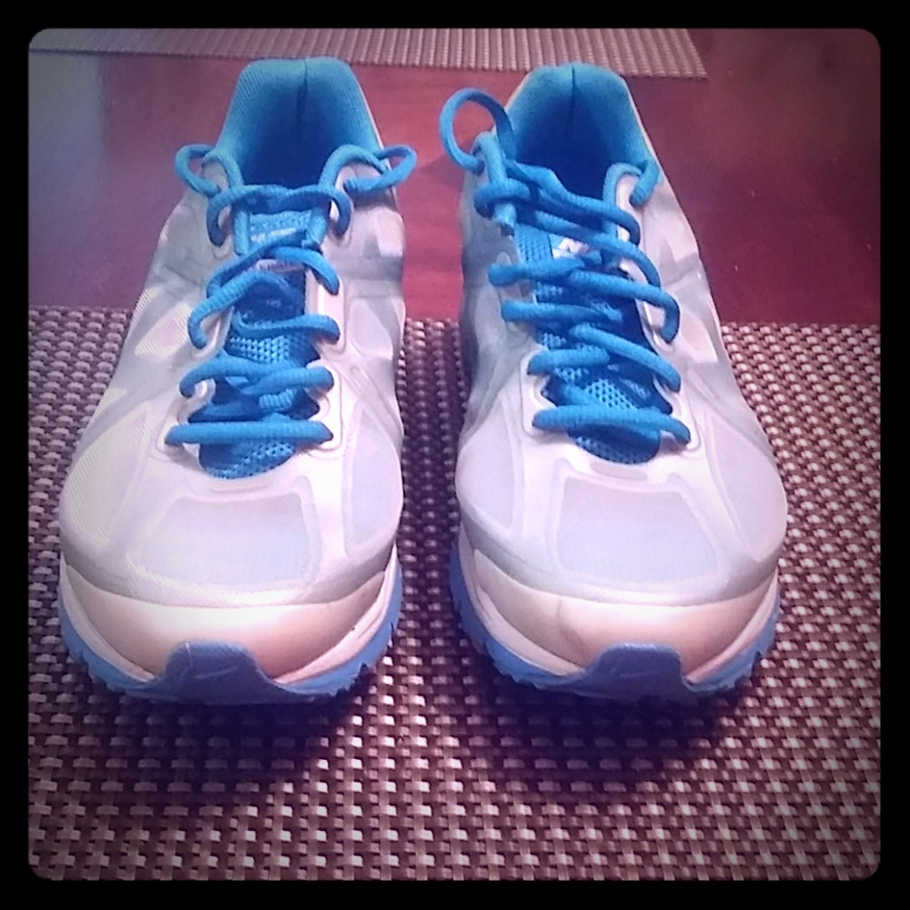 Nike's shoes